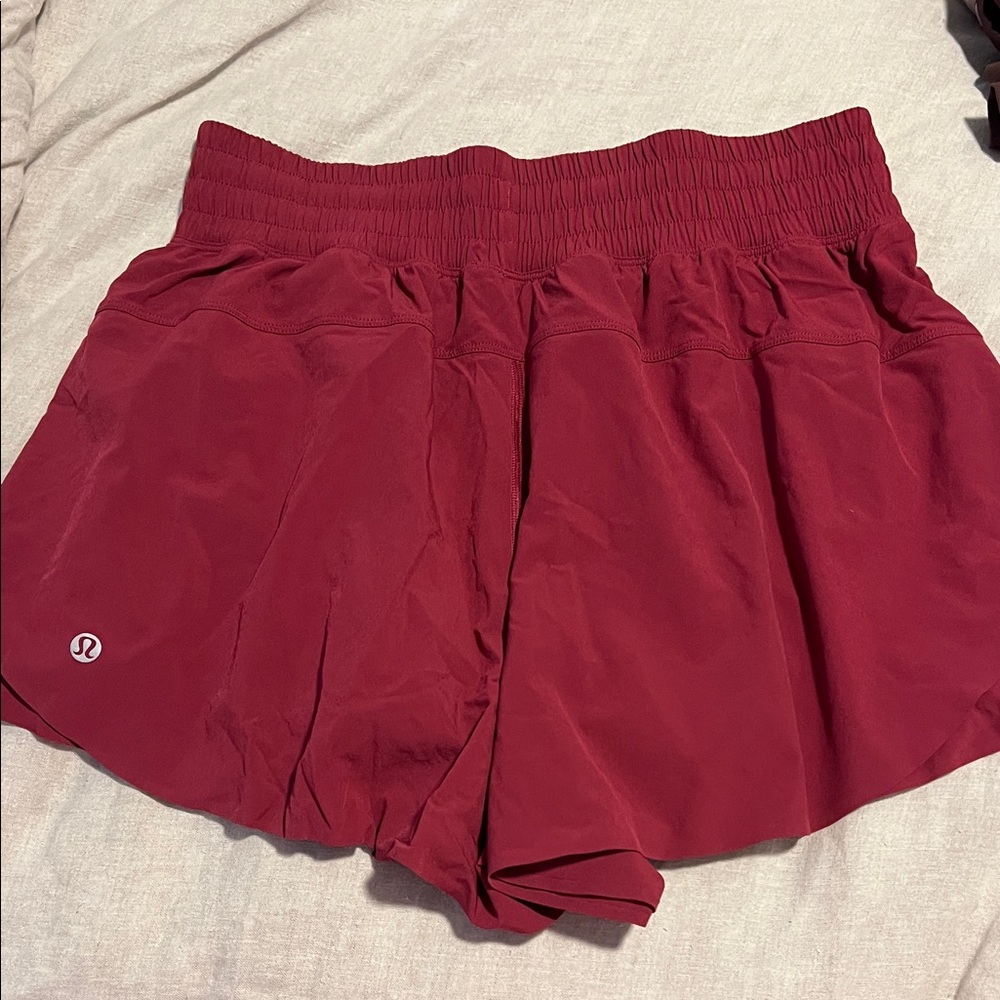lululemon athletica women’s shake it out running shorts size M - magenta smoke